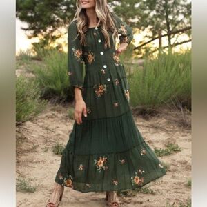 Fig and Flower Dark Green Floral Maxi Tiered Dress XL